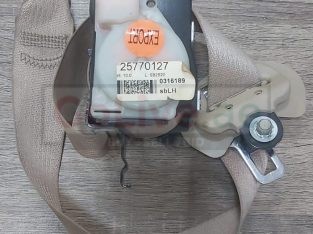 CADILLAC 2005 TO 2007 STS FRONT LEFT DRIVER SIDE SEAT BELT PART NO GM 25770127 ( Genuine Used CADILLAC Parts )