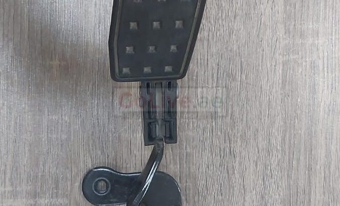 Cadillac STS 2005 TO 2009 Gas Accelerator Pedal With Position Sensor PART NO F1748065 ( Genuine Used CADILLAC Parts )