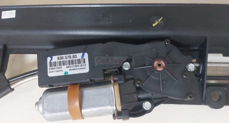 CADILLAC STS 2005 TO 2007 COMPLETE SUNROOF ASSEMBLY PART NO 830.570.03/20844351/25791961 ( Genuine Used CADILLAC Parts )