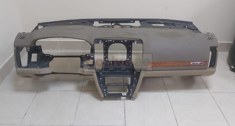 CADILLAC STS 2005 TO 2007 DASHBOARD PANEL BEIGE COLOUR PART NO 15773968 ( Genuine Used CADILLAC Parts )