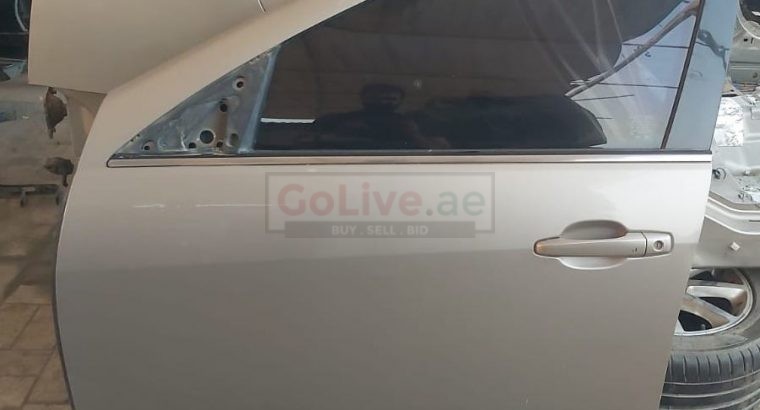 CADILLAC STS 2005 TO 2011 FRONT LEFT COMPLETE DOOR ASSEMBLY PART NO GM (89022639) ( Genuine Used CADILLAC Parts )