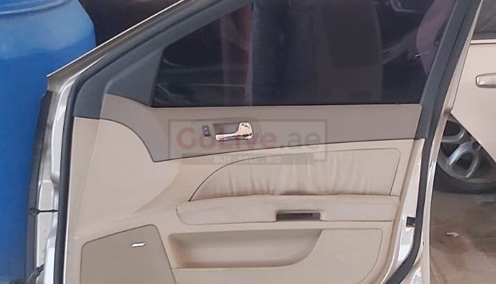 CADILLAC STS 2005 TO 2011 FRONT RIGHT COMPLETE DOOR ASSEMBLY PART NO GM (89022640) ( Genuine Used CADILLAC Parts )