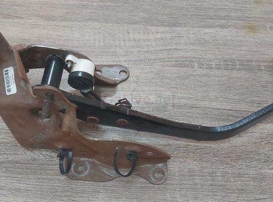 CADILLAC STS 2004 TO 2009 BRAKE PEDAL ASSEMBLY WID BRAKE POSITION SENSOR PART NO 10302722/E8200180 ( Genuine Used CADILLAC PARTS )
