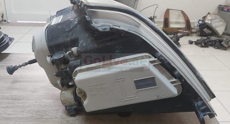 Cadillac STS 2005 TO 2011 Left Driver Side Halogen Headlight PART NO 16532577A ( Genuine Used CADILLAC Parts )