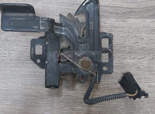 CADILLAC STS 2006 TO 2011 HOOD LATCH LOCK WITH SENSOR PART NO GM (25778967) ( Genuine Used CADILLAC Parts )