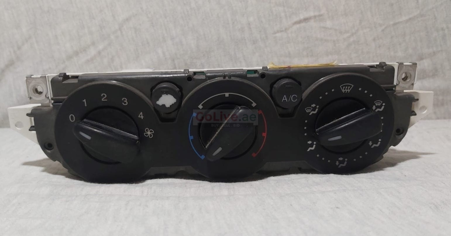 FORD FOCUS 2008 AIR CONDITIONER PANEL PART NO 7M5T19980AA ( Genuine Used FORD Parts )