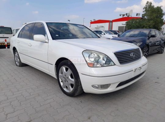 Lexus LS-Series 2002 AED 22,000, Full Option, US Spec