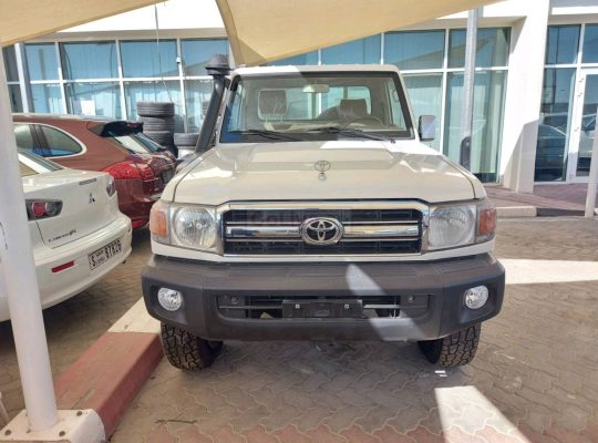 Toyota Land Cruiser 2016 AED 80,000, GCC Spec, Fog Lights, Negotiable