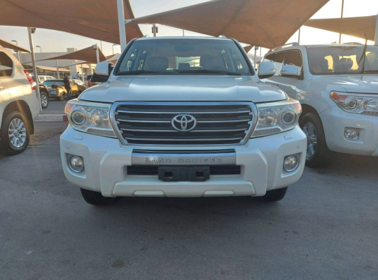 Toyota Land Cruiser 2014 AED 98,000, GCC Spec, Negotiable