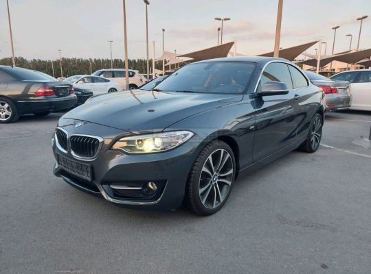 BMW 2-Series 2017 AED 75,000, GCC Spec, Good condition, Warranty, Full Option, Turbo, Sunroof, Lady Use, Fog Lights, Negotiable