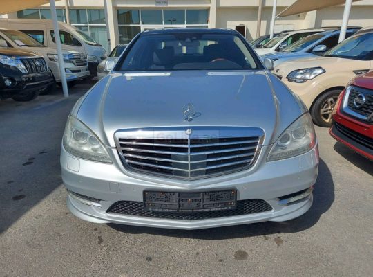 Mercedes Benz S-Class 2013 AED 77,000, GCC Spec, Good condition, Full Option, Turbo, Navigation System, Fog Lights, Negotiable