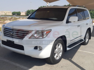 Lexus LX-Series 2009 AED 95,000, GCC Spec, Good condition, Full Option, Sunroof, Navigation System, Fog Lights