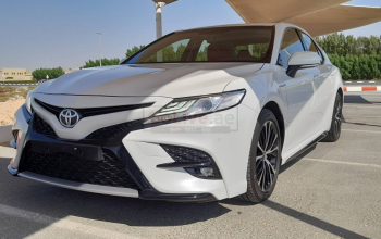 Toyota Camry 2020 AED 99,000, GCC Spec, Good condition, Full Option, Sunroof, Navigation System, Fog Lights, Full Service Report