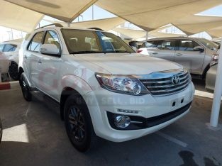 Toyota Fortuner 2015 AED 59,000, GCC Spec, Good condition, Full Option, Navigation System, Fog Lights, Negotiable