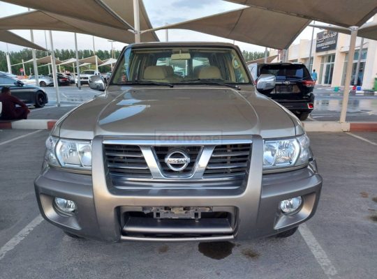 Nissan Patrol 2003 AED 33,000, GCC Spec, Good condition, Full Option, Sunroof, Navigation System, Negotiable
