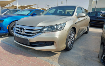 Honda Accord 2016 AED 52,000, GCC Spec, Good condition, Full Option, Sunroof, Lady Use, Navigation System, Fog Lights, Negotiable