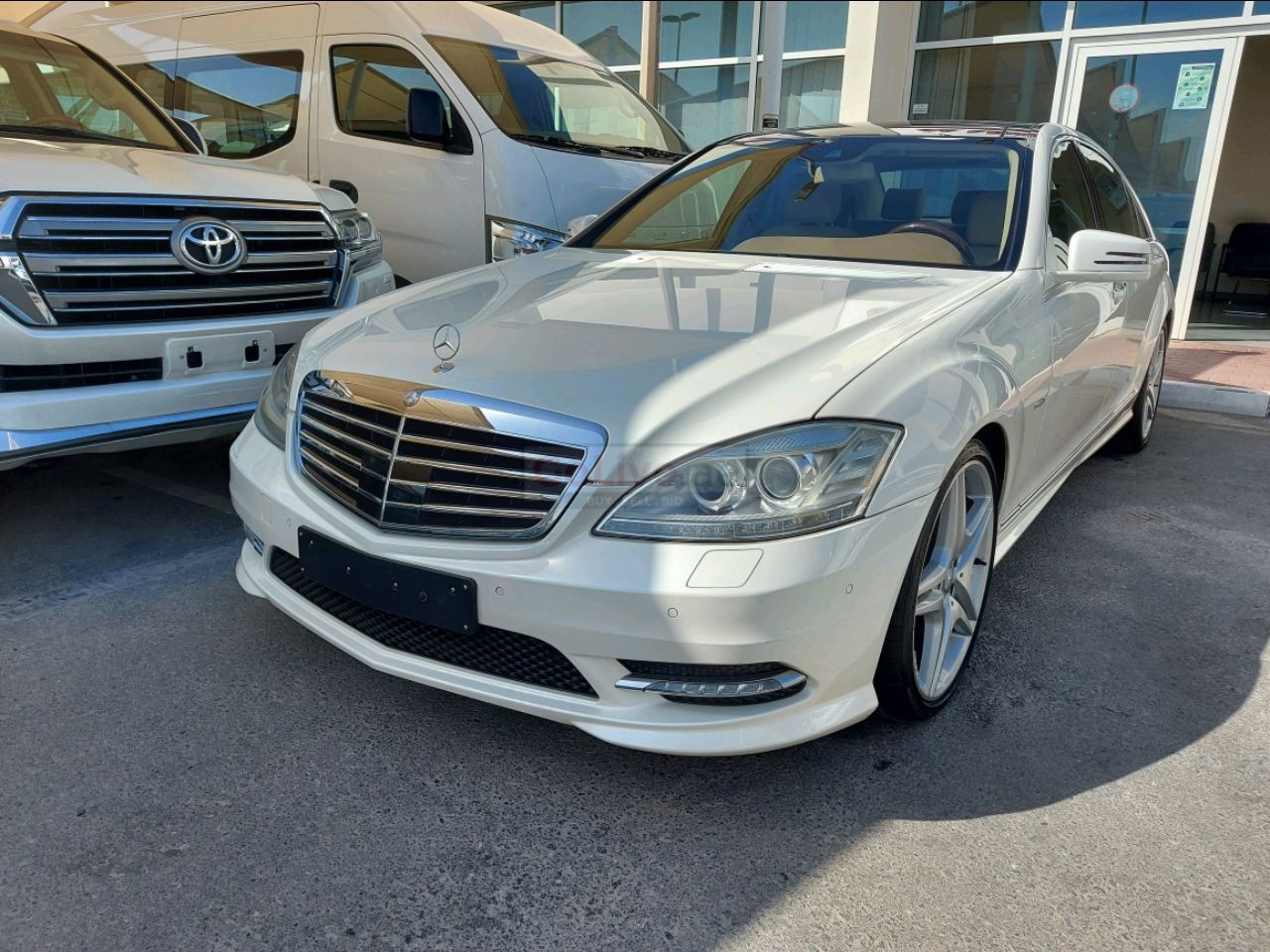 Mercedes Benz S-Class 2012 AED 58,000, GCC Spec, Good condition, Full Option, Sunroof, Lady Use, Navigation System, Fog Lights, Ne