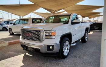 GMC Sierra 2015 AED 73,000, GCC Spec, Good condition, Full Option, Fog Lights