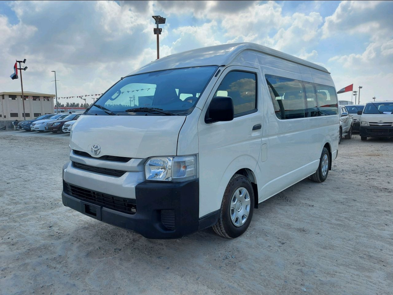 Toyota Hiace 2018 AED 78,000, GCC Spec