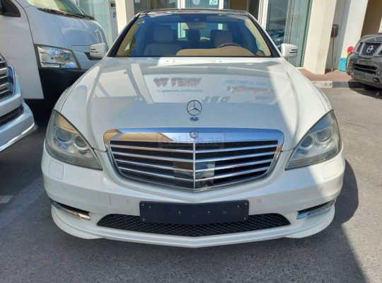 Mercedes Benz S-Class 2012 AED 58,000, GCC Spec, Good condition, Full Option, Sunroof, Lady Use, Navigation System, Fog Lights, Ne