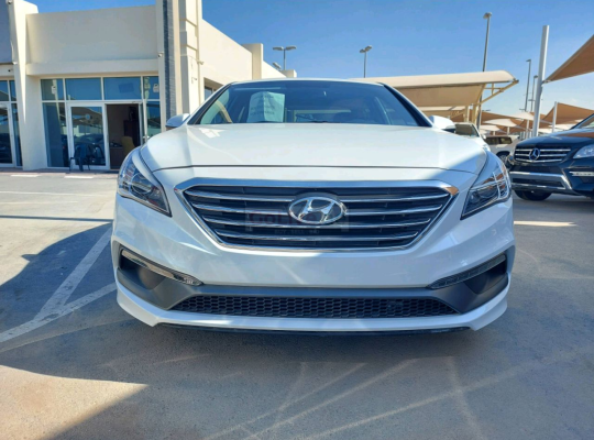 Hyundai Sonata 2017 AED 40,000, Full Option, US Spec, Sunroof, Fog Lights