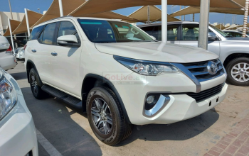 Toyota Fortuner 2017 AED 79,000, Good condition, Full Option, Fog Lights, Negotiable