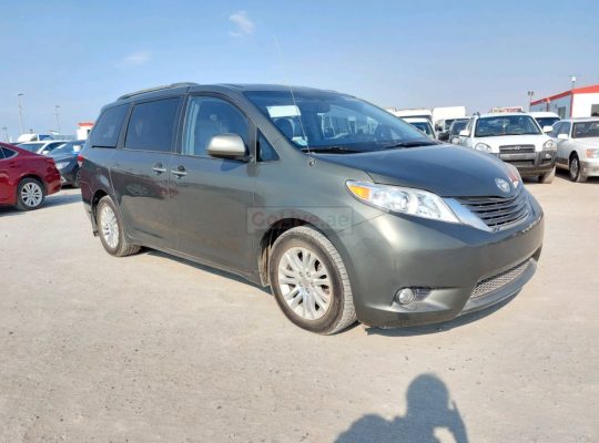 Toyota Sienna 2013 for sale
