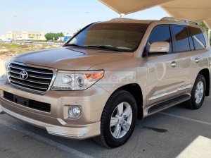 Toyota Land Cruiser 2013 AED 110,000, GCC Spec, Good condition, Full Option, Sunroof, Navigation System, Fog Lights