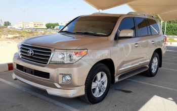 Toyota Land Cruiser 2013 AED 110,000, GCC Spec, Good condition, Full Option, Sunroof, Navigation System, Fog Lights