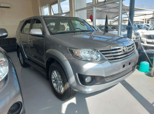 Toyota Fortuner 2015 FOR SALE