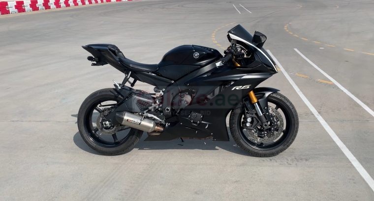 2017 YAMAHA YZF-R6 WhatsApp +13236413248