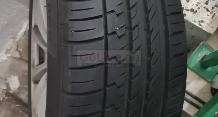 Alloy wheel with Tyre