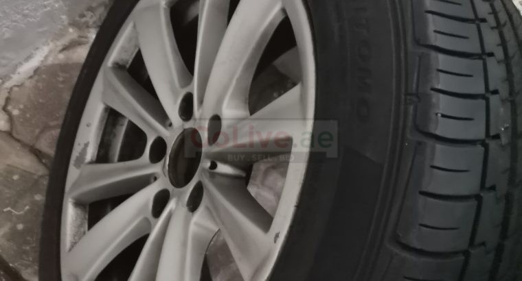 Alloy wheel with Tyre