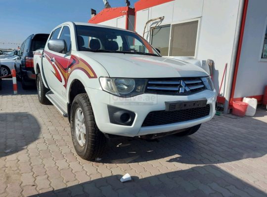 Mitsubishi Pickup 2015 for sale