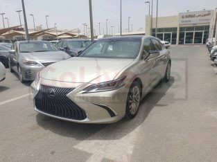 Lexus ES-Series 2019 for sale