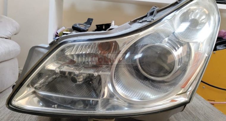 Infiniti G35 G37 2006 2007 Headlight RIGHT SIDE PART NO 26010CM40C ( Genuine Used INFINITI Parts )