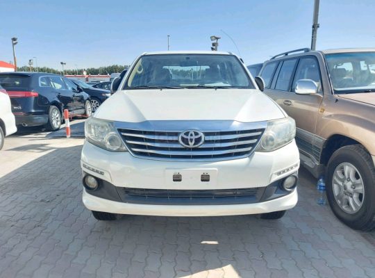 Toyota Fortuner 2015 FOR SALE