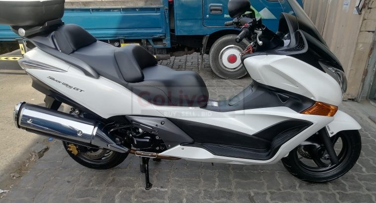 Honda silver wing gt 600