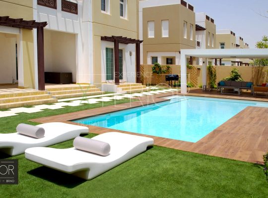 Swimming pool contractor in Dubai