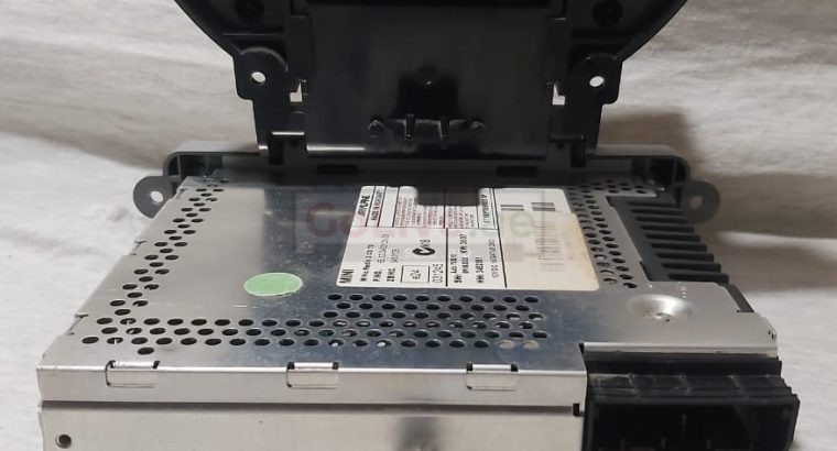 MINI COOPER 2007 TO 2013 RADIO/CD/DISPLAY SYSTEM PART NO 6512345210503 ( MINI COOPER GENUINE USED PARTS )