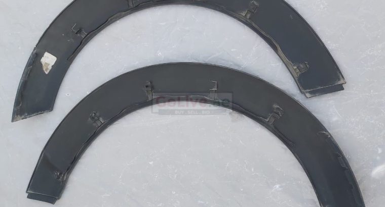 MINI COOPER 2007 TO 2013 REAR FENDER ARCH TRIM RIGHT & LEFT PART NO 11412910 ( MINI COOPER GENIUNE USED PARTS )