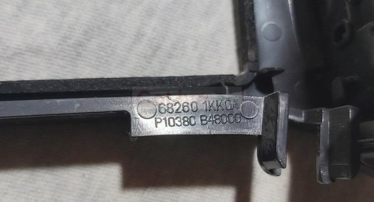 NISSAN JUKE 2011 TO 2017 INSTRUMENT PANEL BEZEL PART NO 682601KK0A ( NISSAN GENUINE USED PARTS )