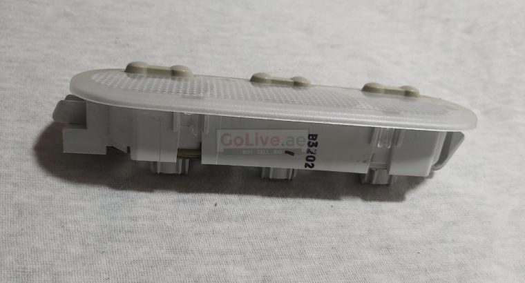 NISSAN JUKE 2010 TO 2019 INTERIOR ROOF LIGHT PART NO 8200073234 ( NISSAN GENUINE USED PARTS )