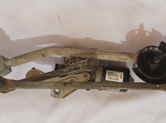 NISSAN JUKE 2014 TO 2017 FRONT WIPER MOTOR PART NO 288001KAOC ( NISSAN GENUINE USED PARTS )