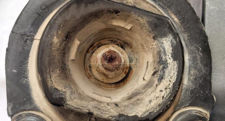 NISSAN JUKE 2015 TO 2017 SHOCK ABSORBER PART NO 543021TT0A ( NISSAN GENUINE USED PARTS )