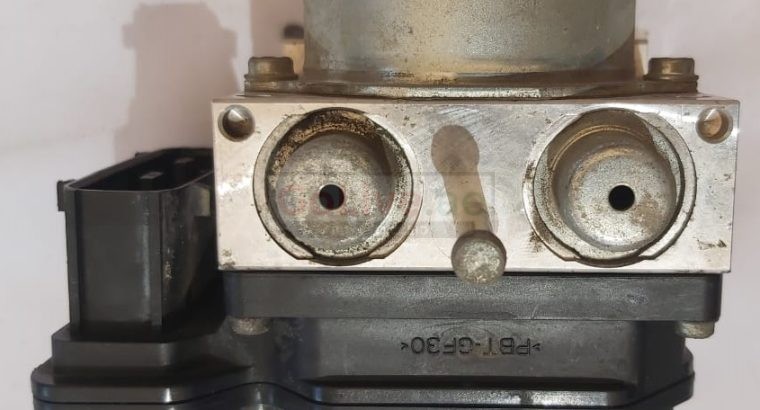 NISSAN JUKE QUEST XTRAIL 2011 TO 2017 ABS PUMP PART NO TD8403 ( NISSAN GENUINE USED PARTS )