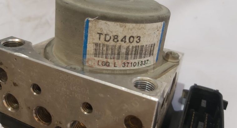 NISSAN JUKE QUEST XTRAIL 2011 TO 2017 ABS PUMP PART NO TD8403 ( NISSAN GENUINE USED PARTS )