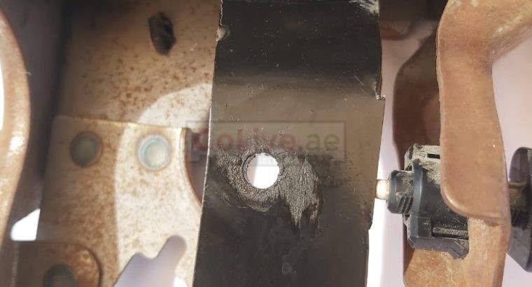 NISSAN JUKE 2014 TO 2017 CLUTCH PEDAL PART NO 465031KA0A ( NISSAN GENUINE USED PARTS )