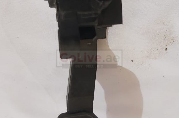 NISSAN JUKE 2014 TO 2017 GAS ACCELERATOR PEDAL PART NO 180021KMOA ( NISSAN GENUINE USED PARTS )