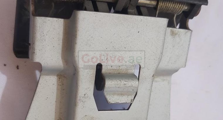NISSAN JUKE 2015 TO 2017 HOOD RELEASE HANDLE PART NO 656222FP0A ( NISSAN GENUINE USED PARTS )